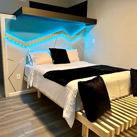 Eagle Stay Dainty Studio Eagle Pass Ngoại thất bức ảnh
